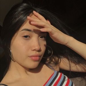 Meet your Posher, Camila